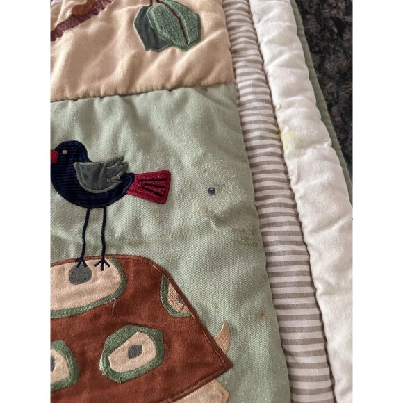 Kidsline Zanzibar Safari-Themed Baby Quilt w/2 Matching window valances - Picture 2 of 16